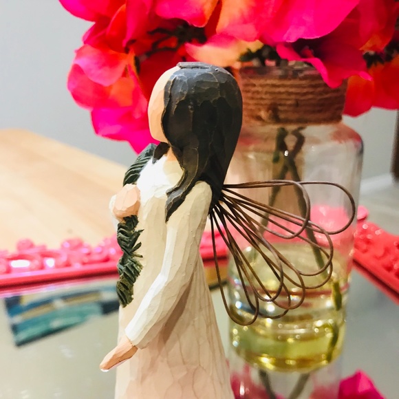 SOLD🆕Willow Tree "Angel of Winter" Figurine - Picture 5 of 5